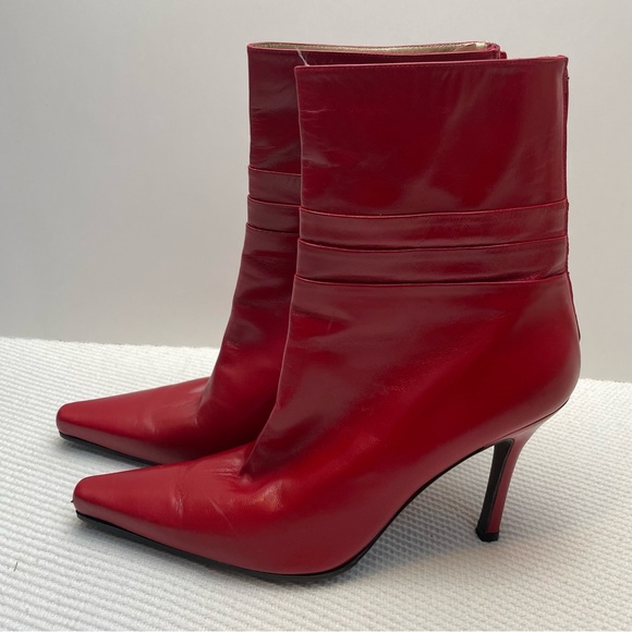 ❤️ Sunning Stuart Weitzman Red Leather Pointy Toe Boots - Picture 1 of 8